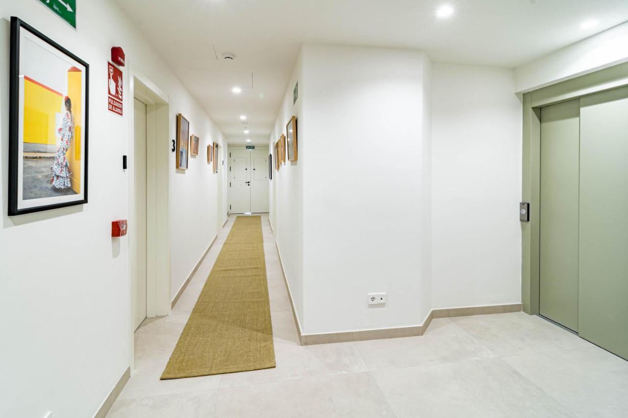 Seaclub Suites Estepona By Roomservices Exterior photo